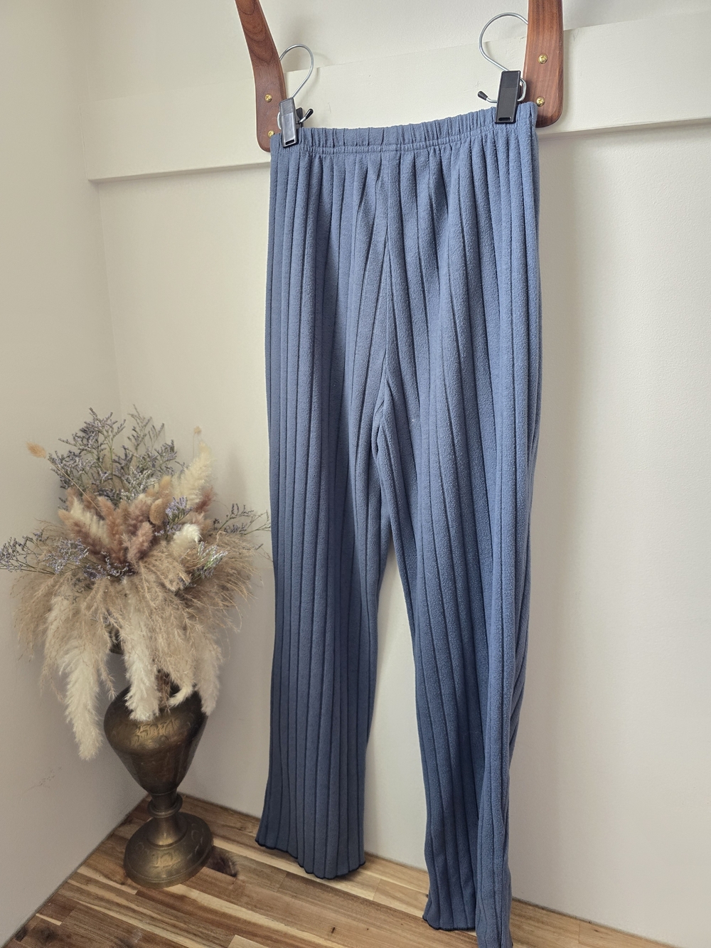 Blue Ribbed Knit Wide-Leg Pants - Picture 3 of 4